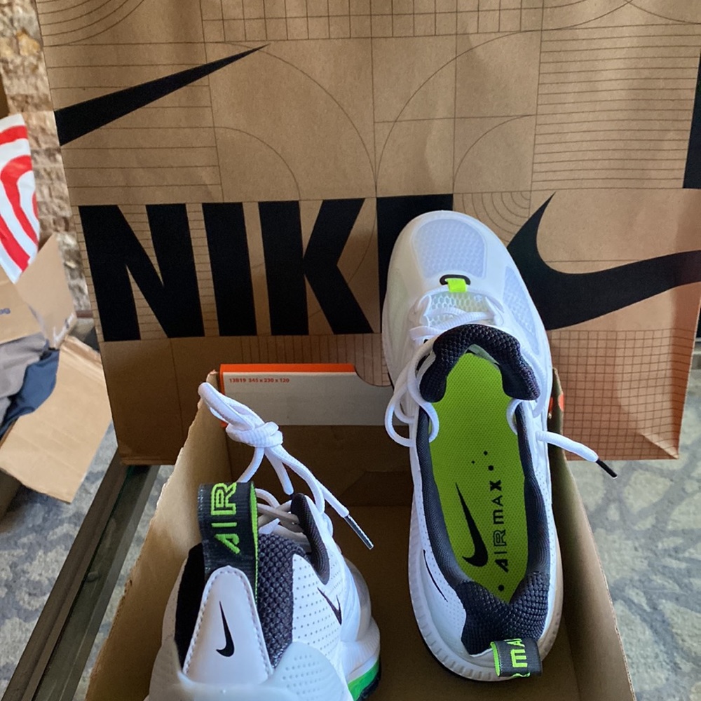 Brand new Nike  Air MAX GENOME White men’s 9 - Picture 6 of 11